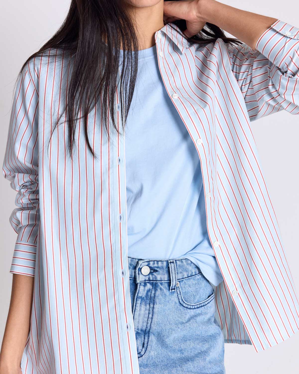 Chemise Liseron rayures rouge fond bleu