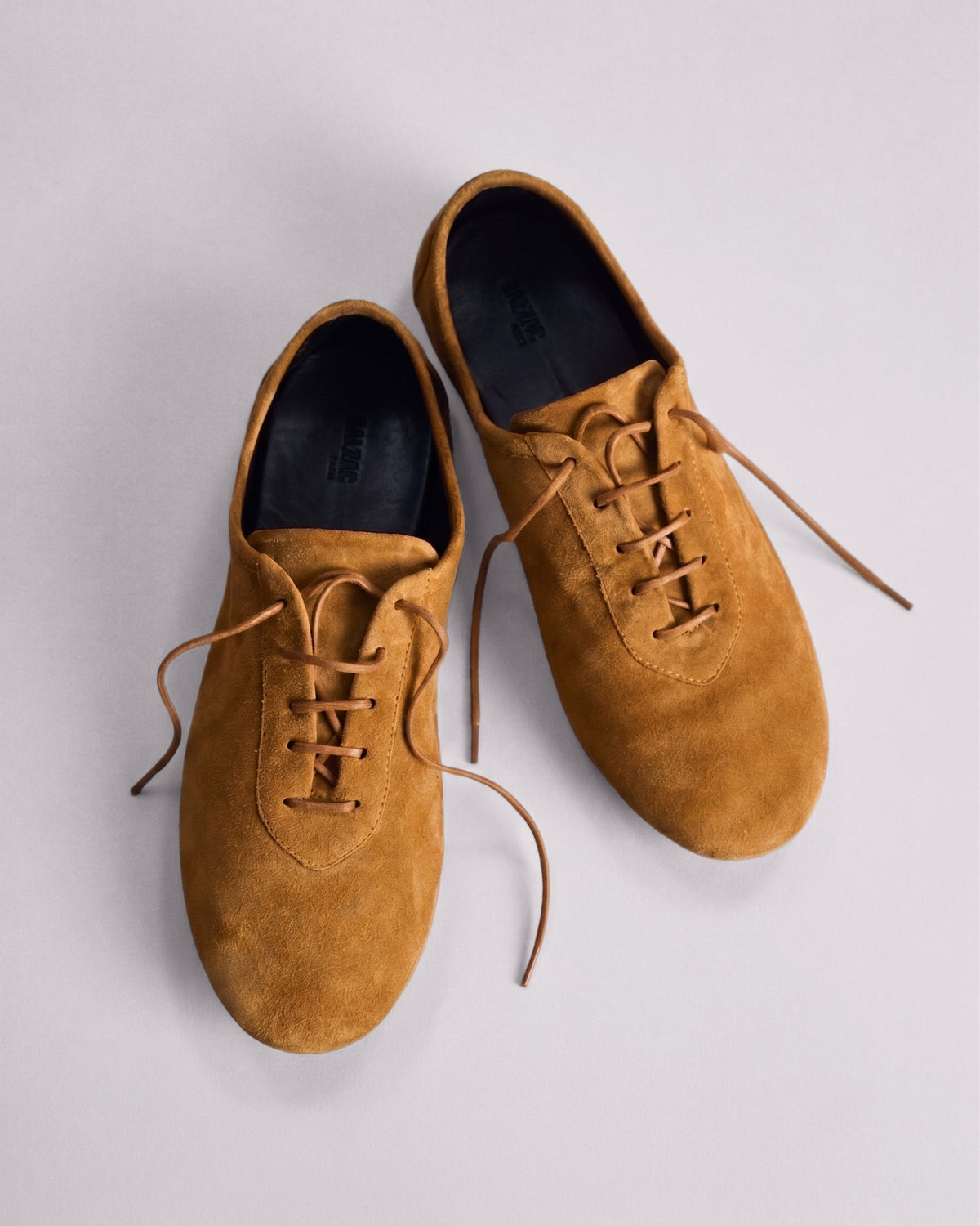Derbies Achille languette cœur noisette
